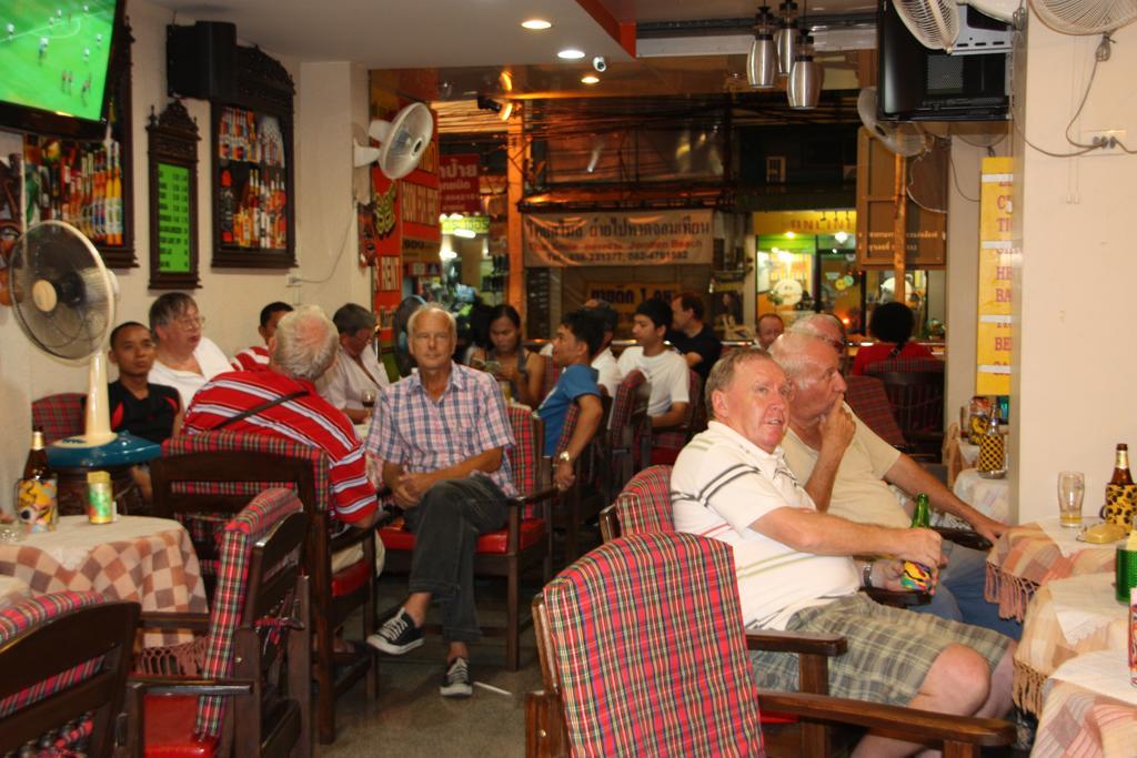 بيت شباب Coffeeandbeer باتايا الغرفة الصورة